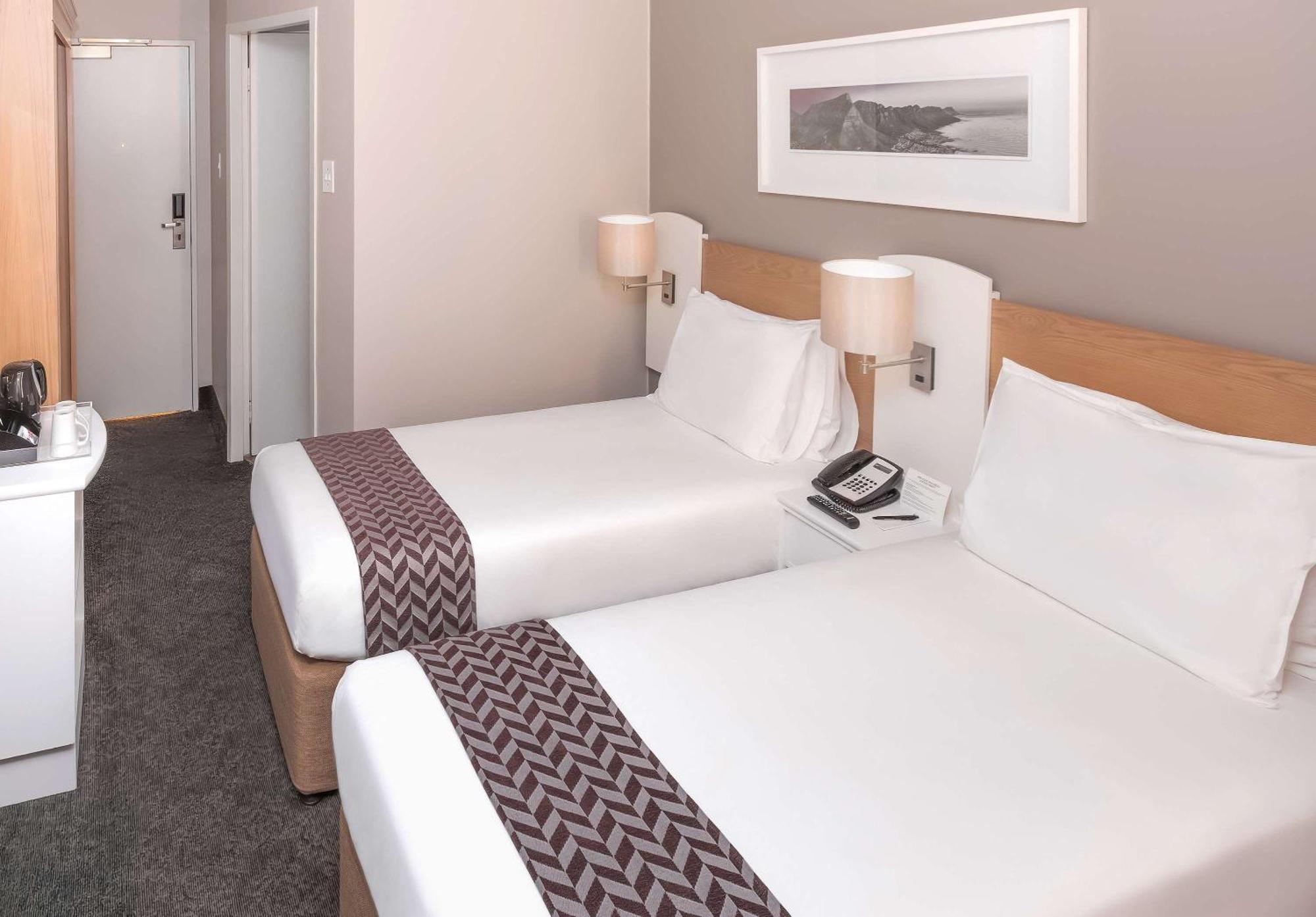 Stayeasy Century City كيب تاون المظهر الخارجي الصورة